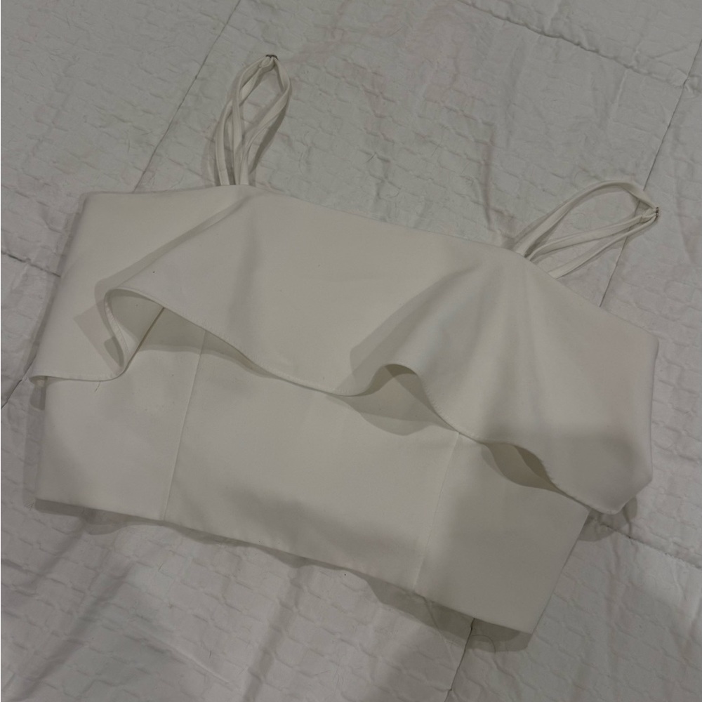 Gianni Bini Elegant Ruffle Top in Cream - Size 6